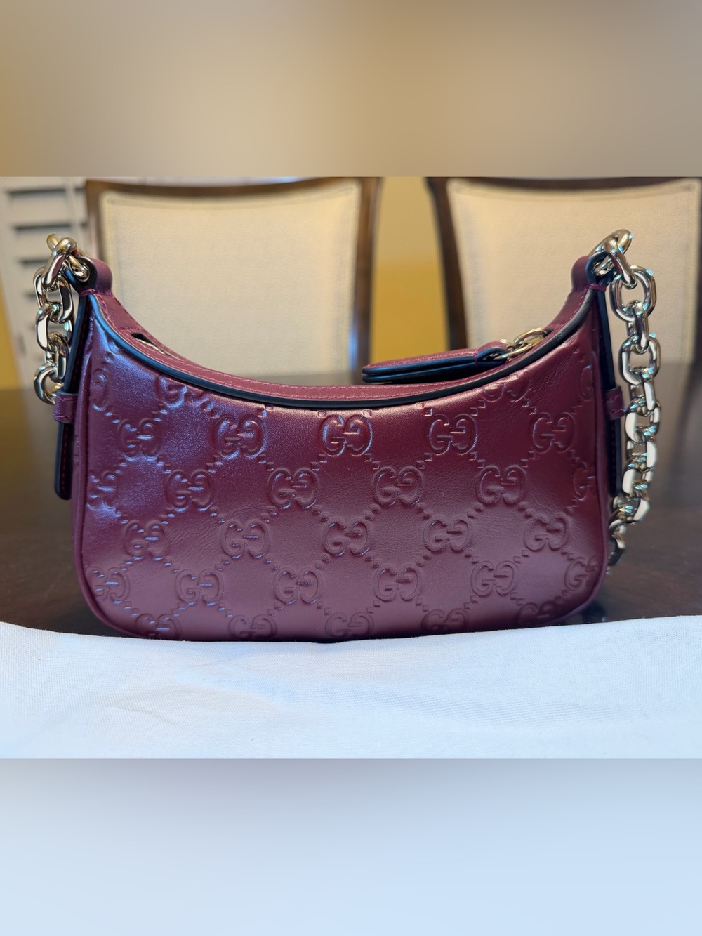 New Authentic Gucci GG Logo Embossed Leather Shoulder Bag Burgundy - Picture 7 of 15